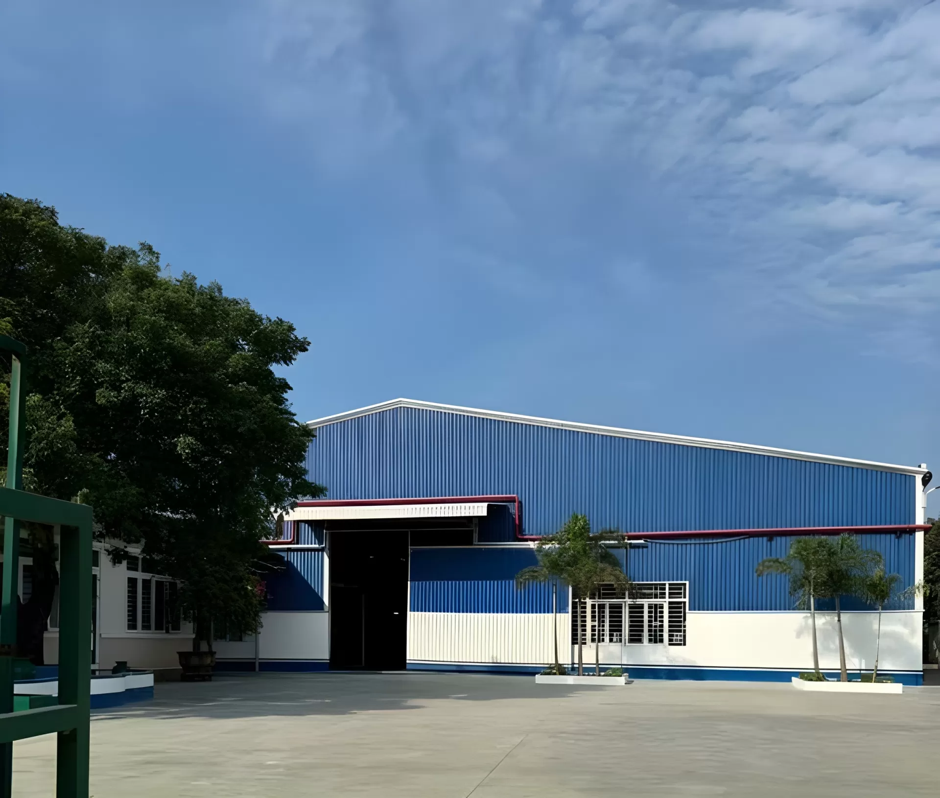 Your Tour Starts Here: Inside the HMD Factory